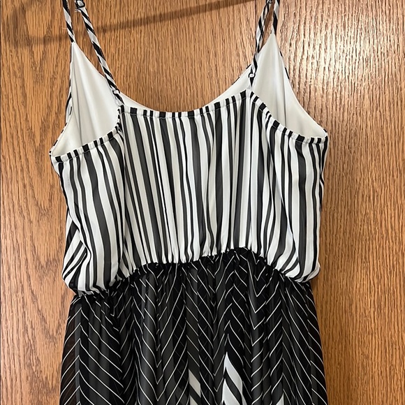 Candie’s Black and White Striped Dress - Picture 7 of 10